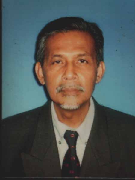 Guru besar Sekolah Kebangsaan Lahar Budi 2002